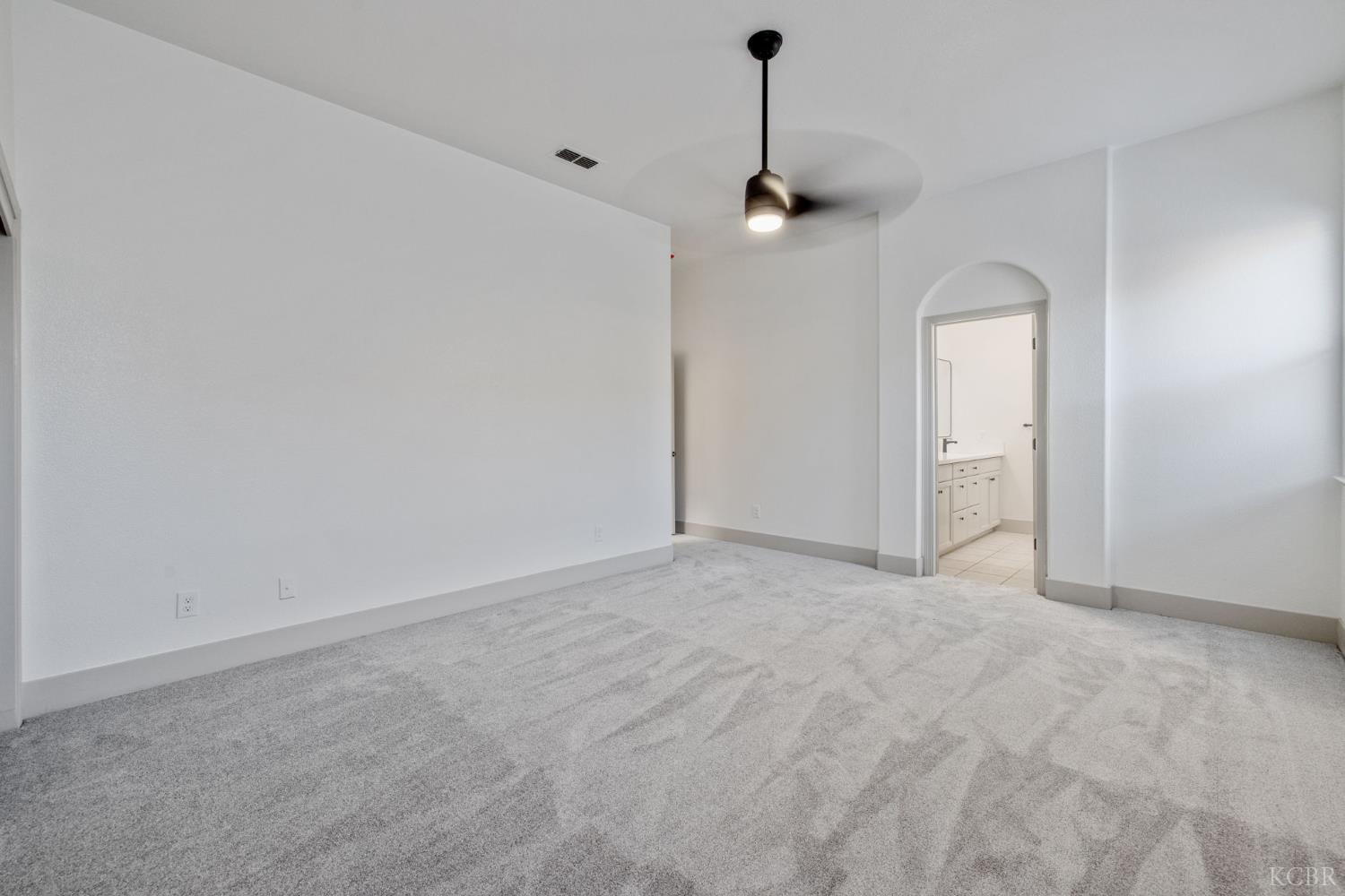 938 Ruby Ln, Livingston, CA 95333