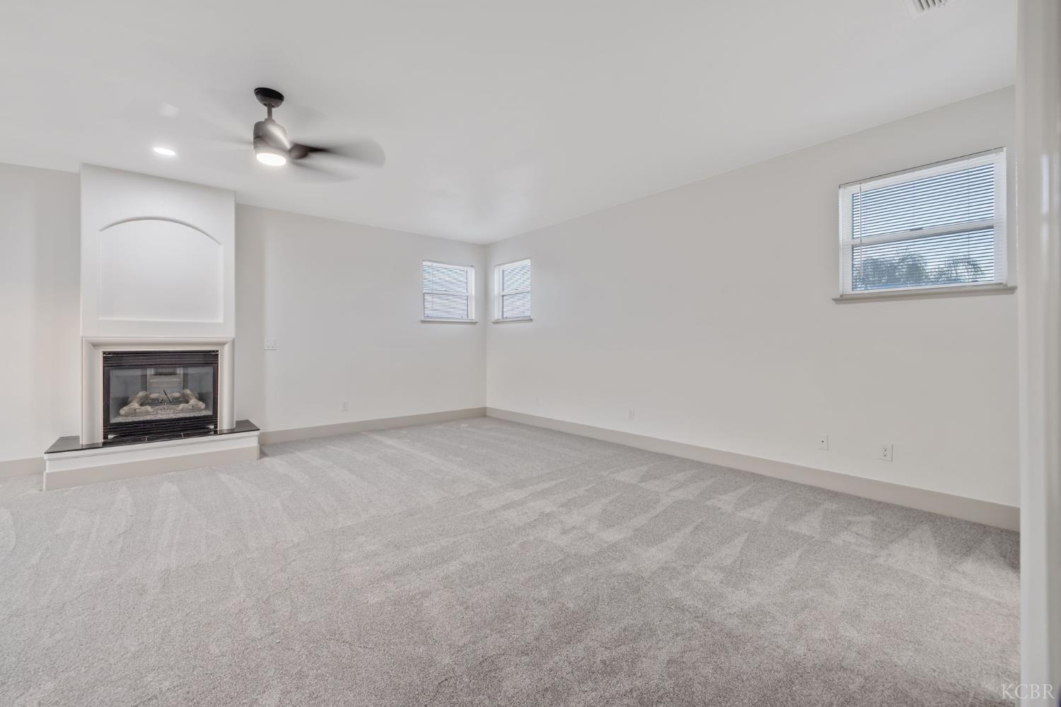 938 Ruby Ln, Livingston, CA 95333