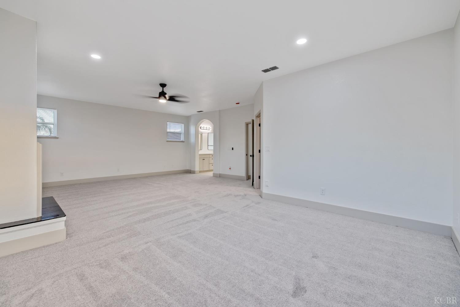 938 Ruby Ln, Livingston, CA 95333