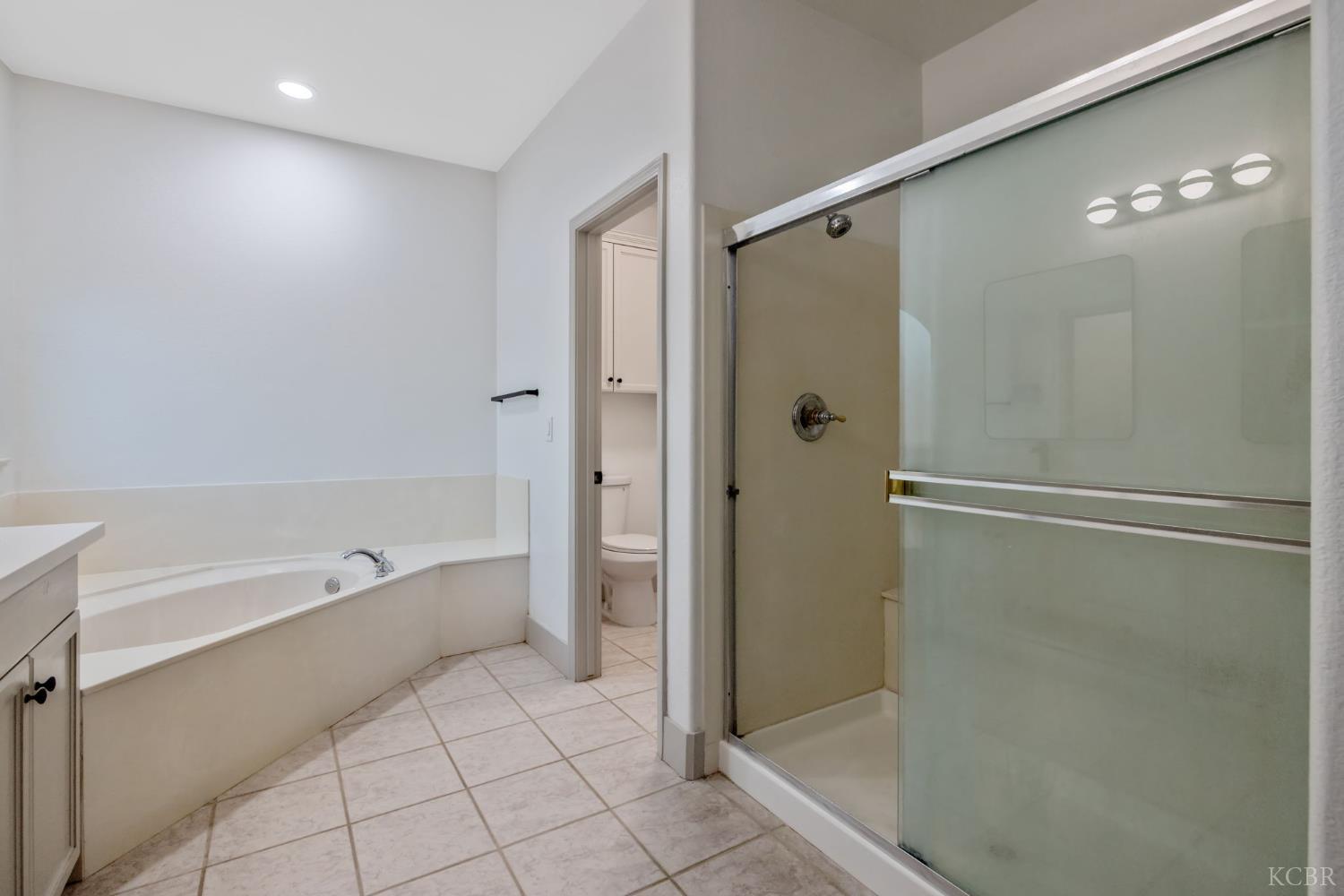 938 Ruby Ln, Livingston, CA 95333