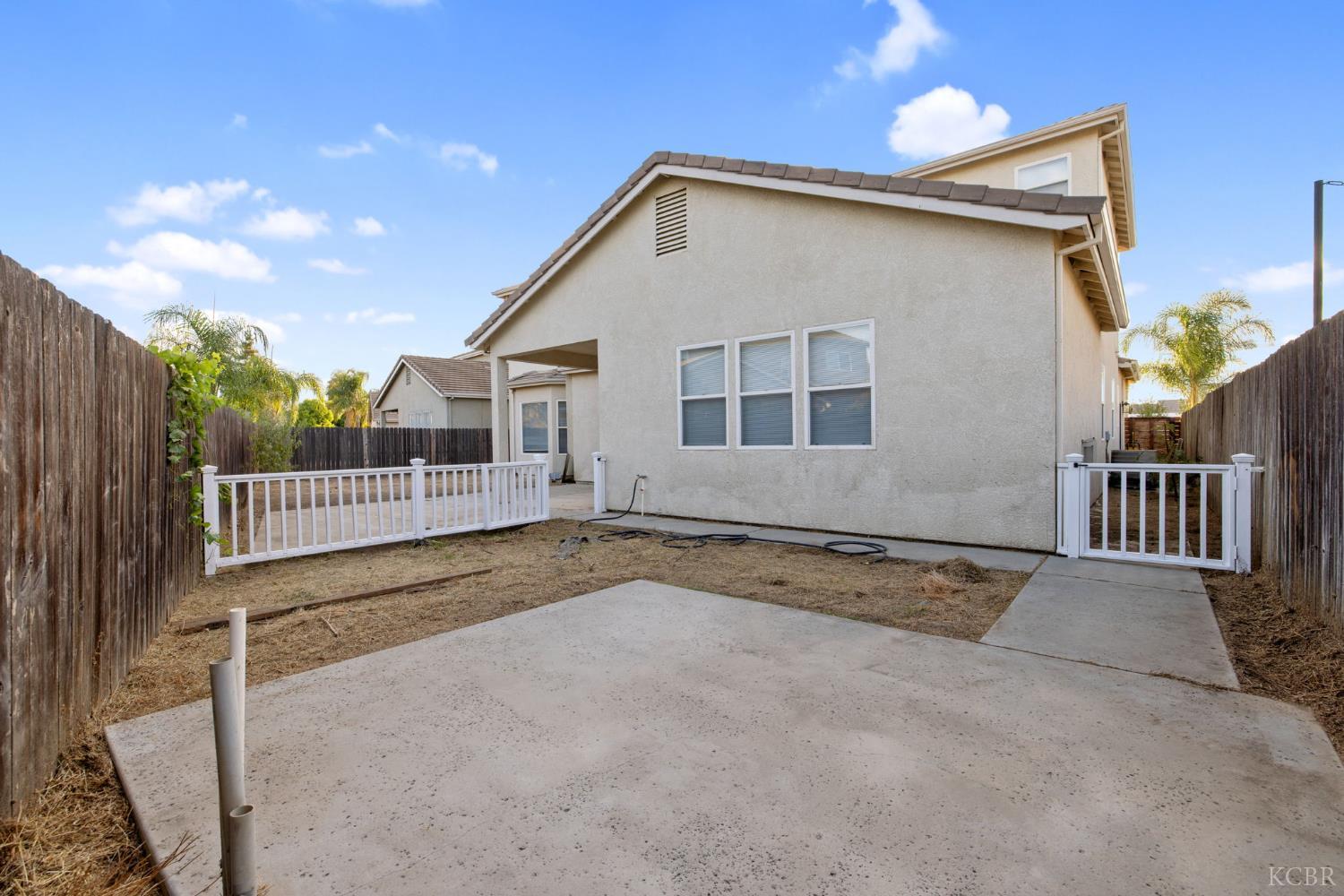 938 Ruby Ln, Livingston, CA 95333