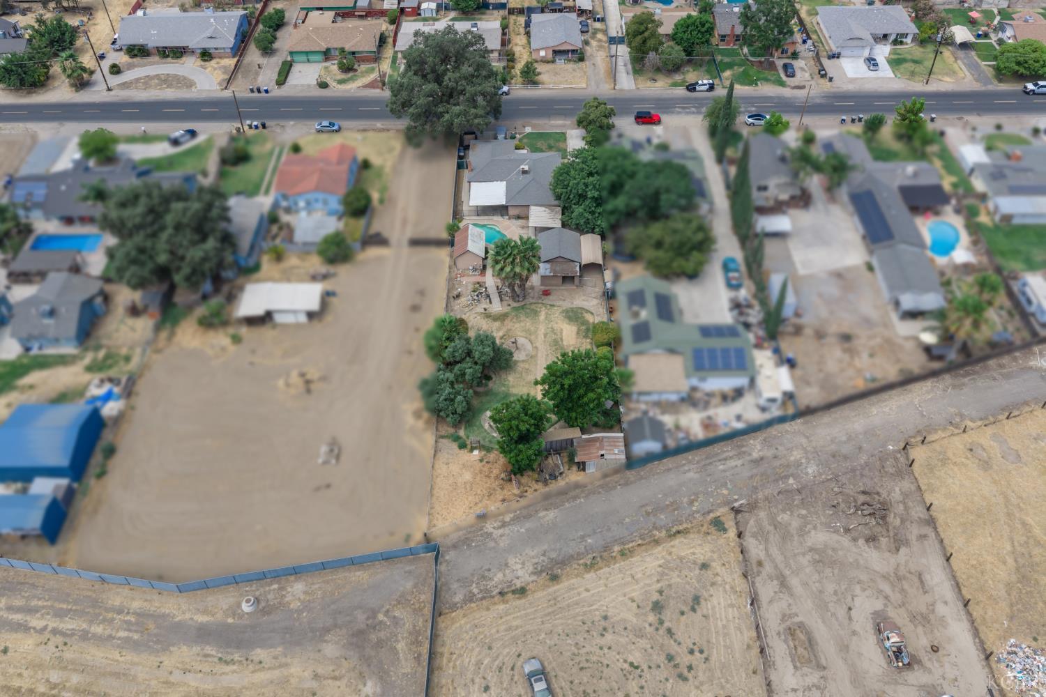 1299 Mary St, Hanford, CA 93230
