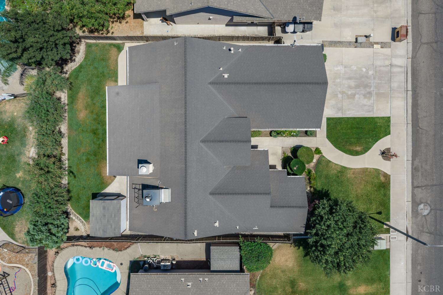 484 W Cinnamon Ave, Hanford, CA 93230