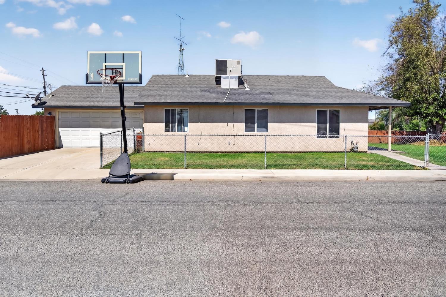 1327 Sherman Ave, Corcoran, CA 93212