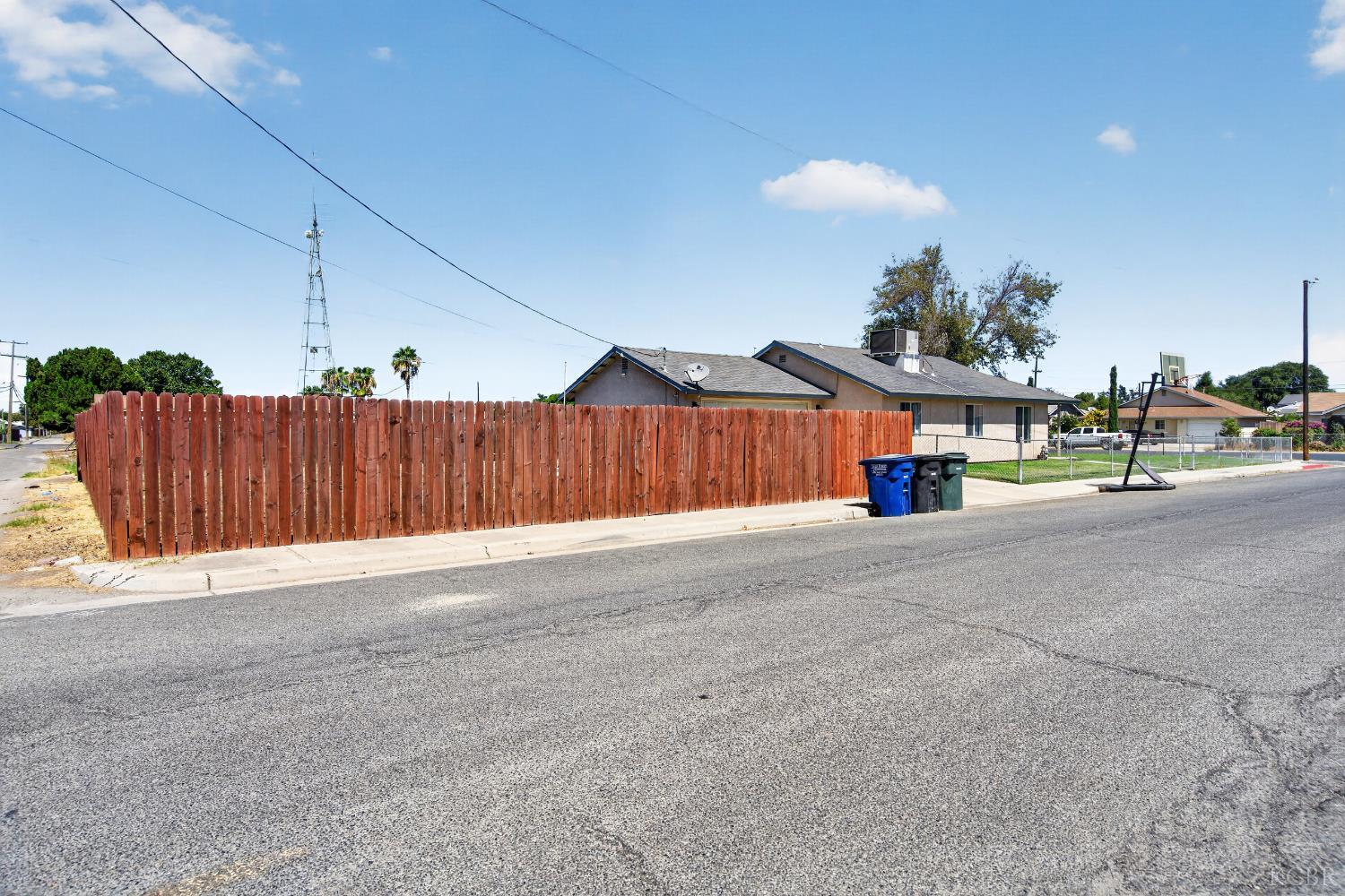 1327 Sherman Ave, Corcoran, CA 93212