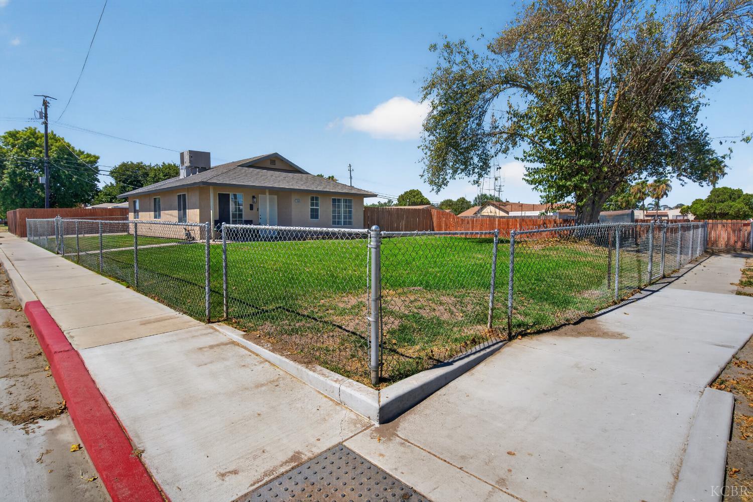 1327 Sherman Ave, Corcoran, CA 93212
