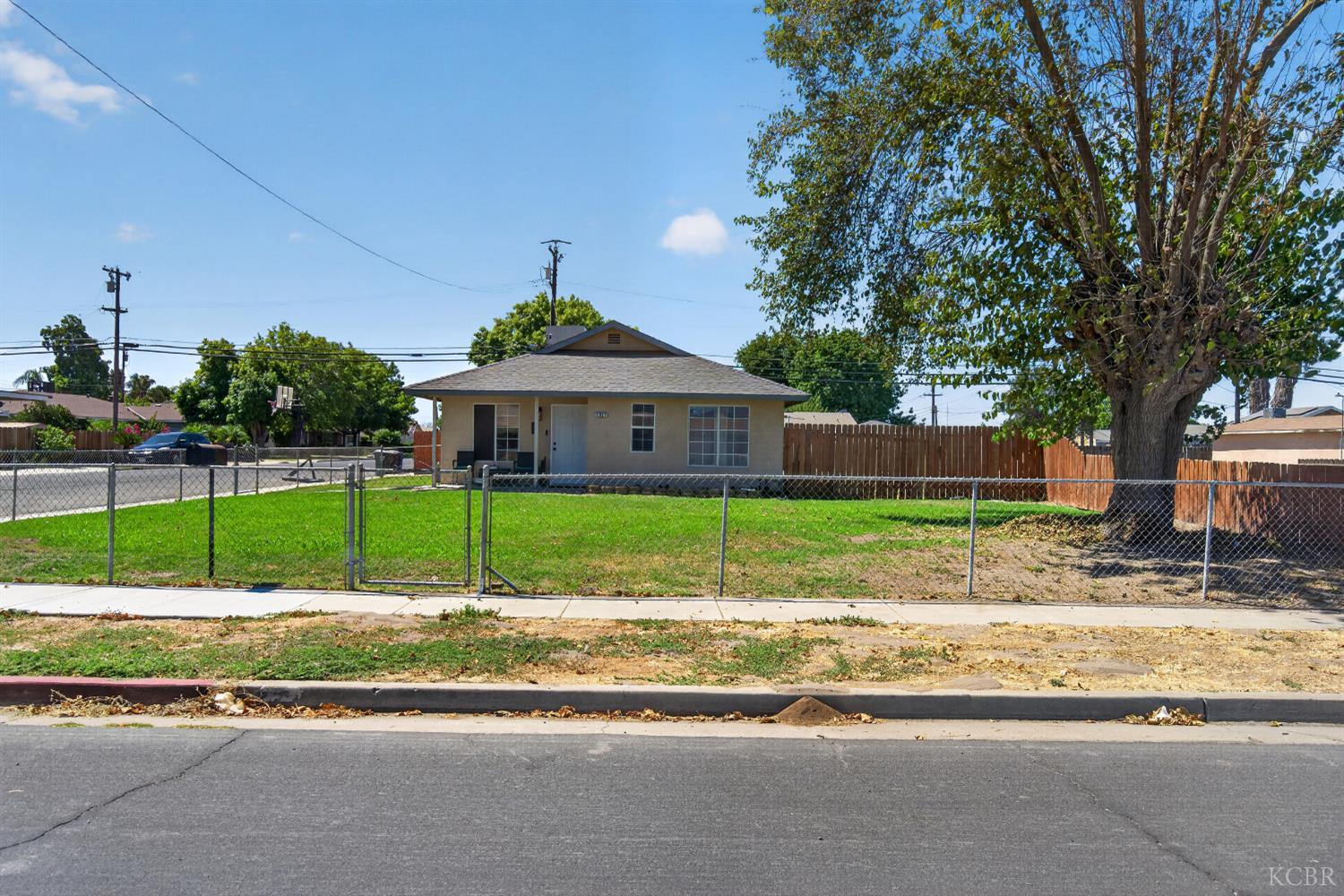 1327 Sherman Ave, Corcoran, CA 93212