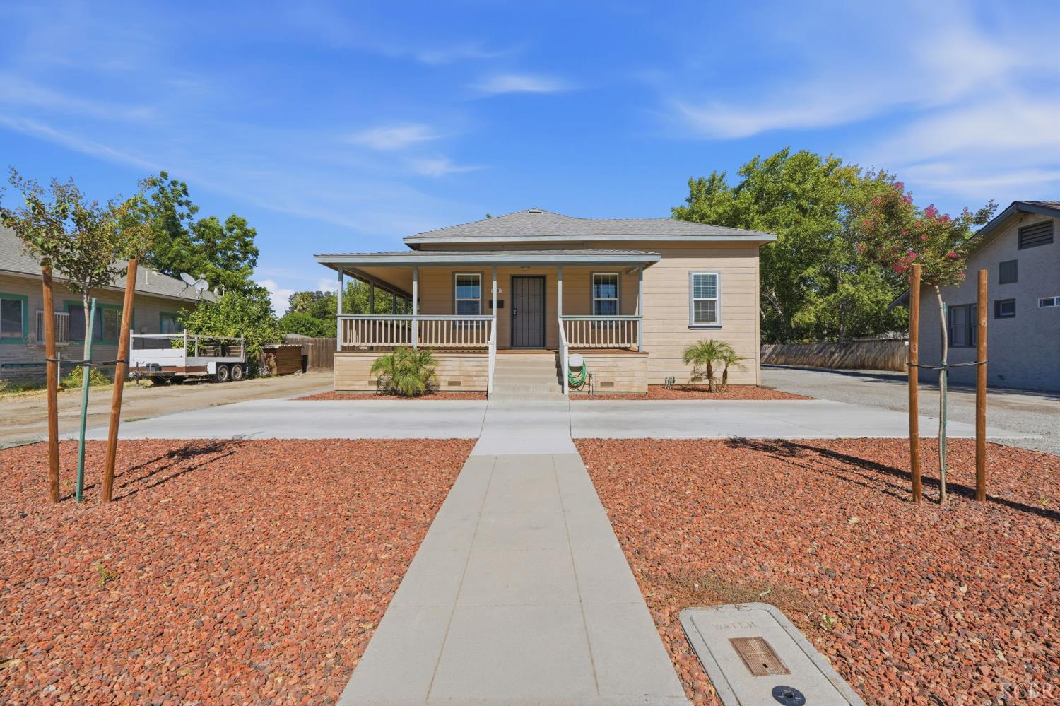 62 N Lemoore Ave, Lemoore, CA 93245