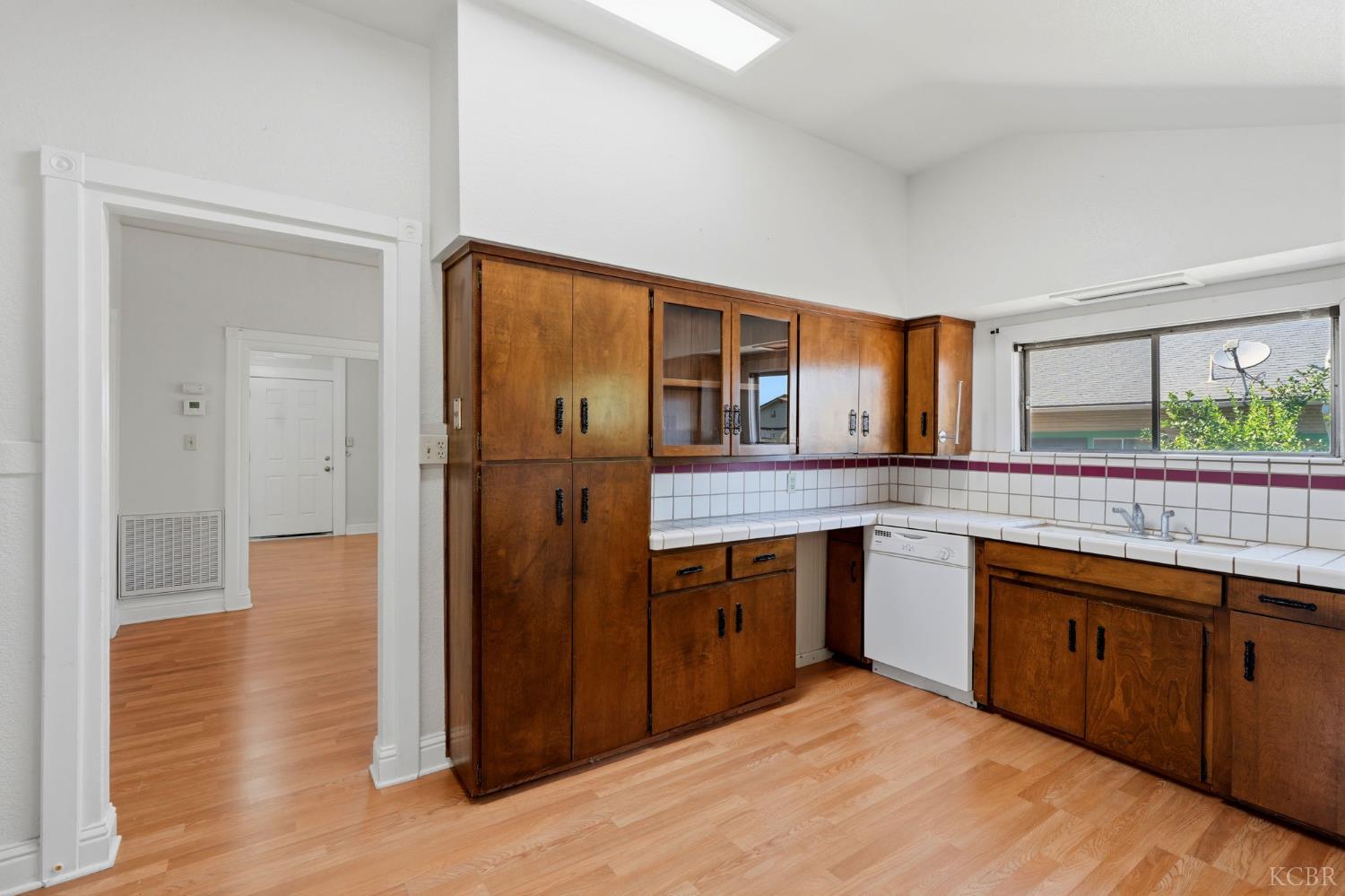 62 N Lemoore Ave, Lemoore, CA 93245