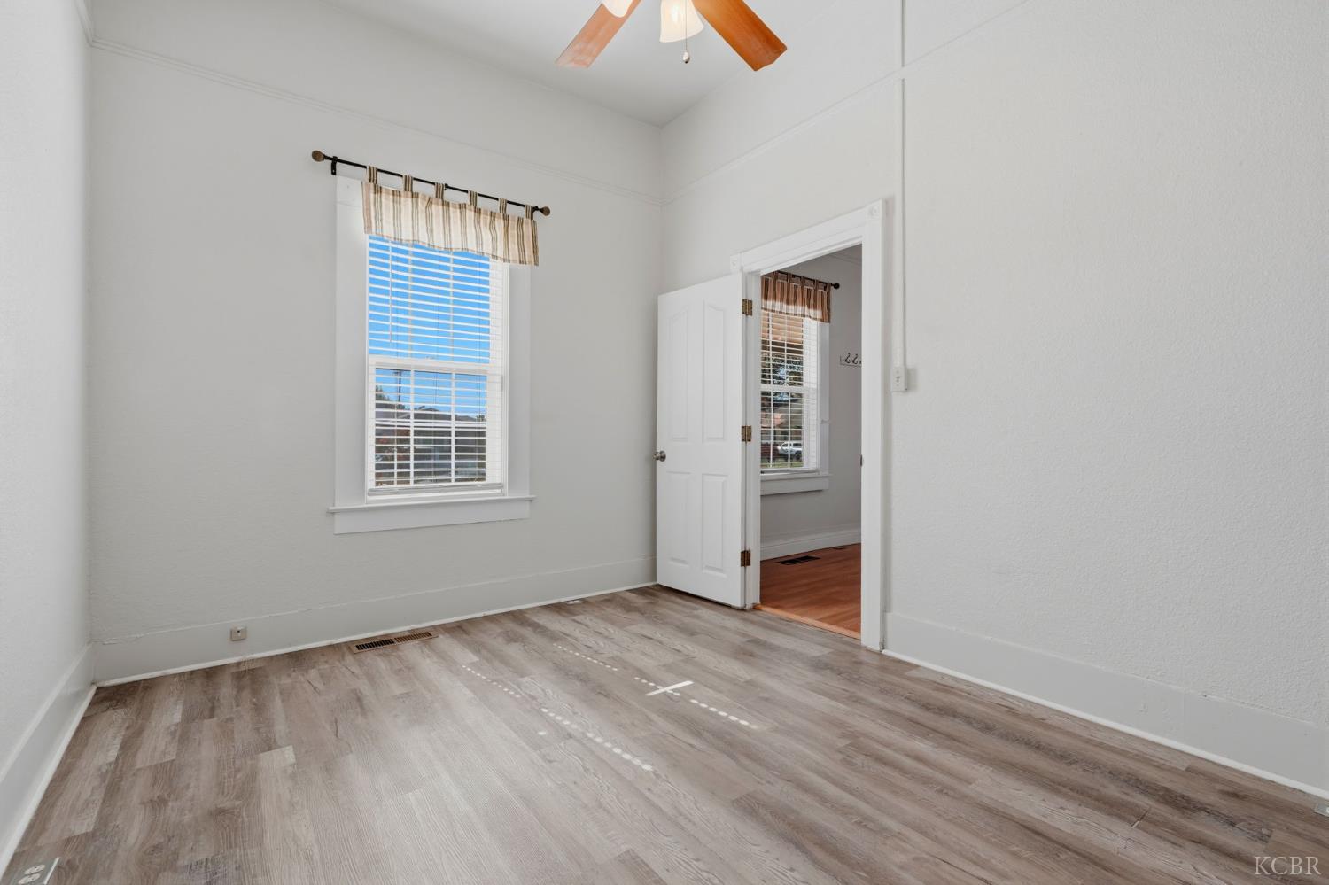 62 N Lemoore Ave, Lemoore, CA 93245