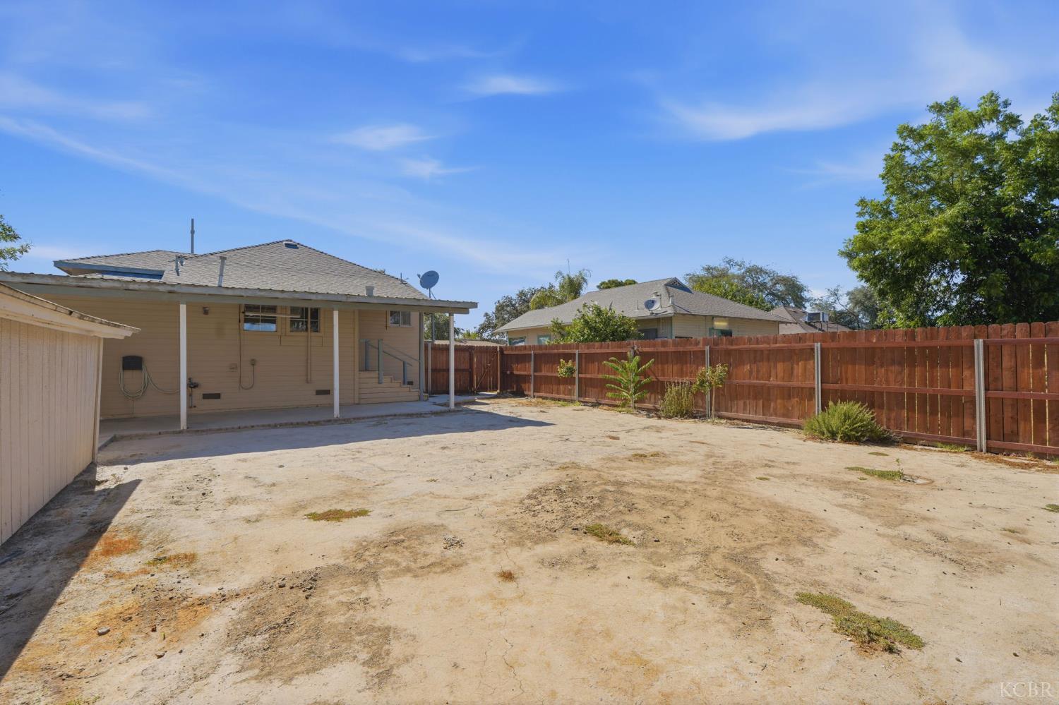 62 N Lemoore Ave, Lemoore, CA 93245