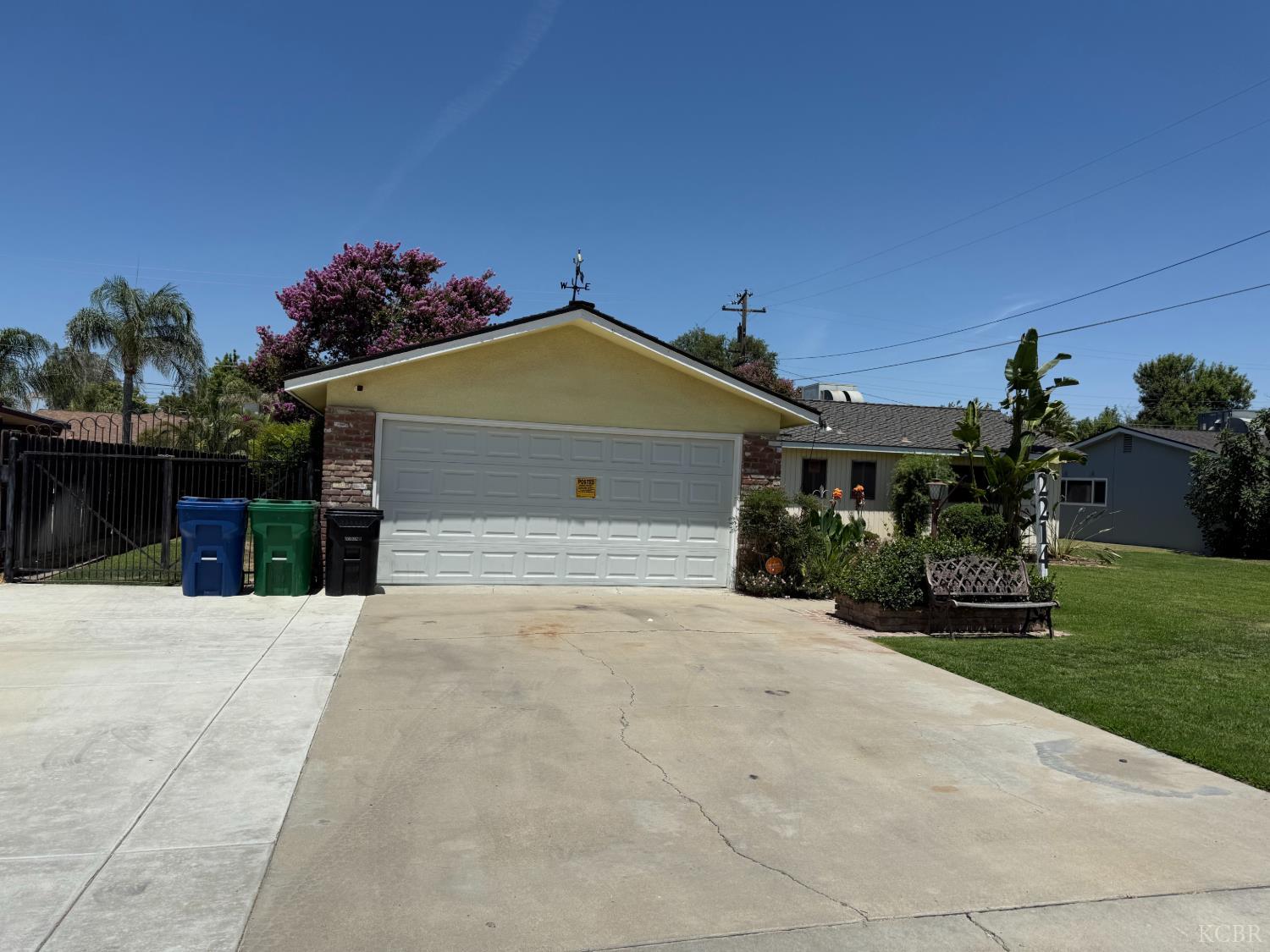 2214 philip Ave, Corcoran, CA 93212