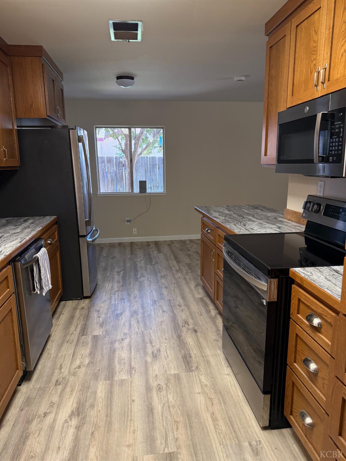 2214 philip Ave, Corcoran, CA 93212