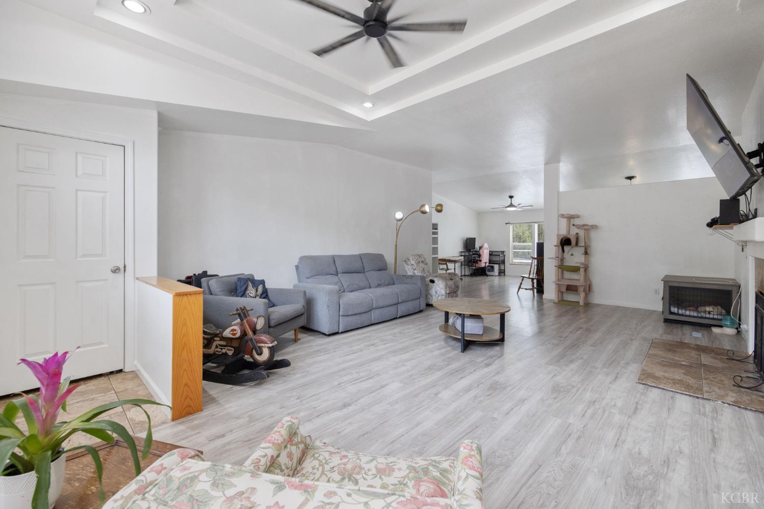 46529 Butternut Ln, Squaw Valley, CA 93675