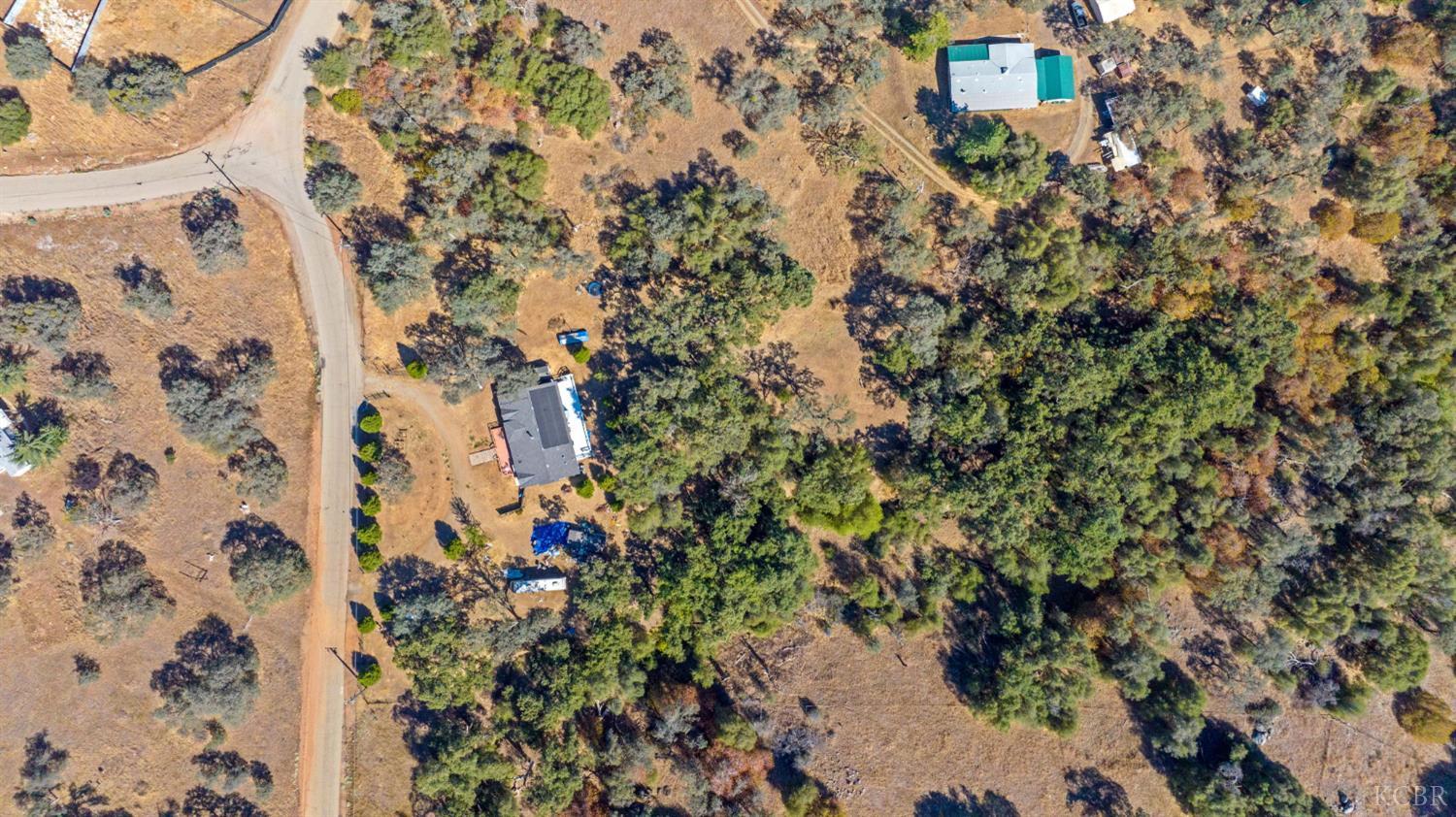 46529 Butternut Ln, Squaw Valley, CA 93675