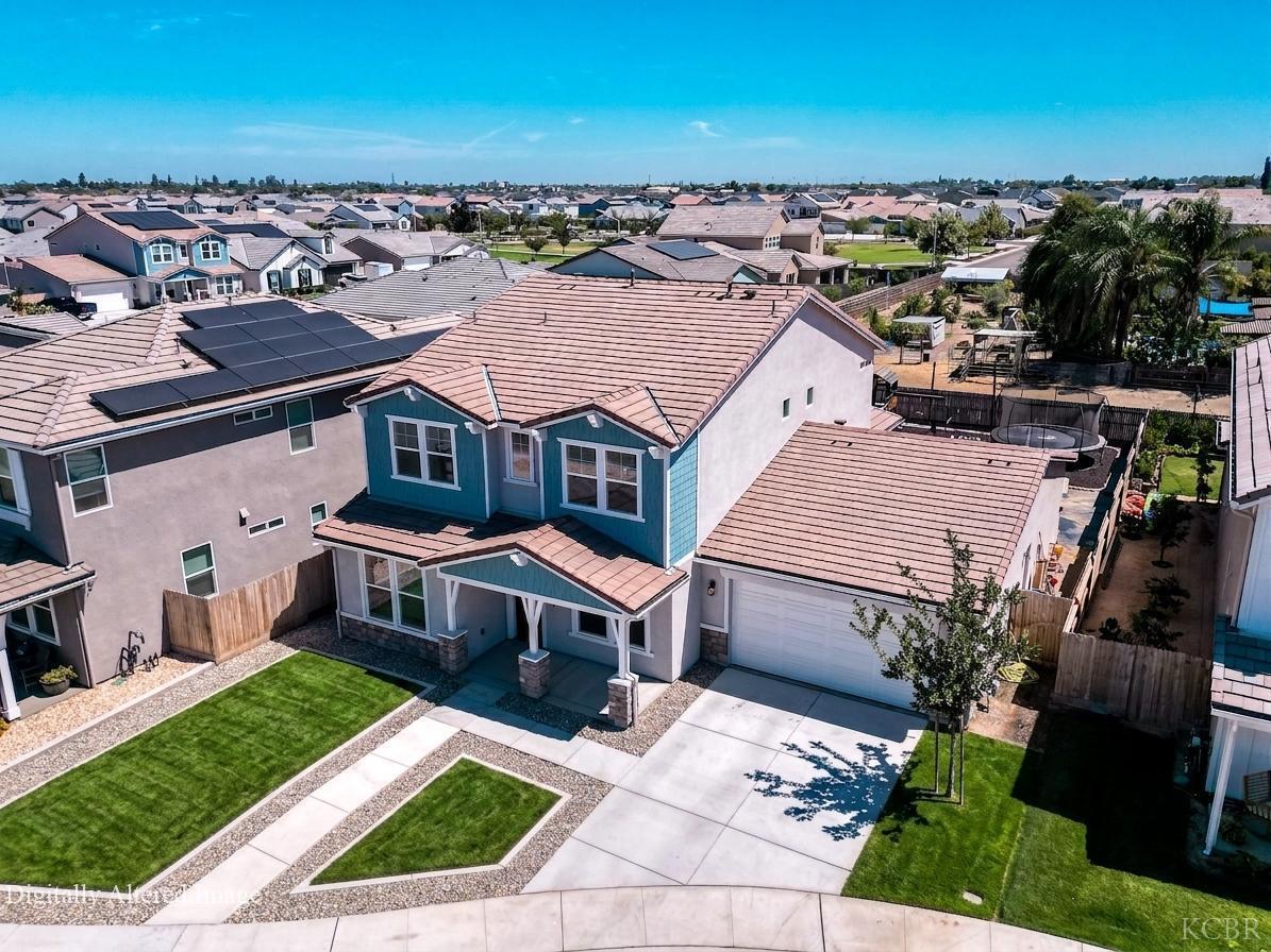 2673 Vineyard St, Hanford, CA 93230
