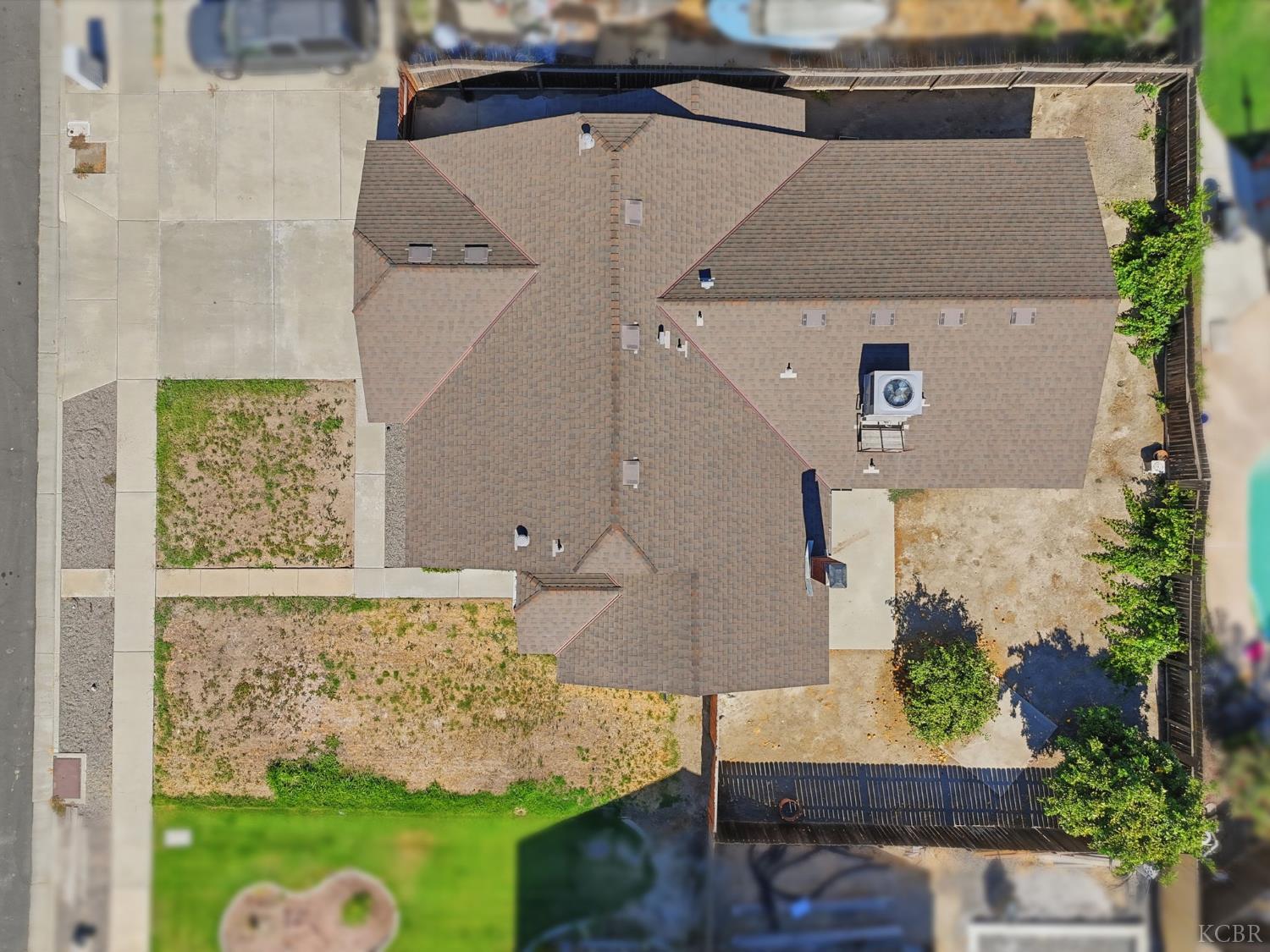 927 Elderwood Ln, Lemoore, CA 93245