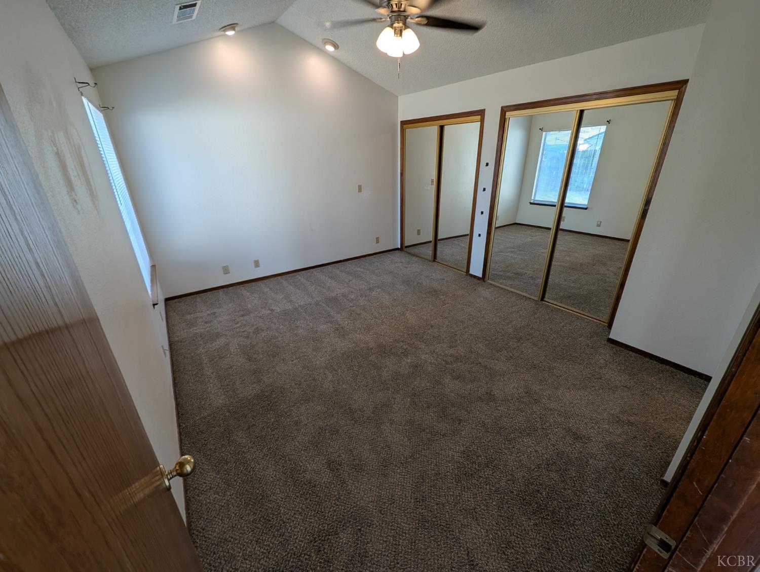 823 Tony Dr, Hanford, CA 93230