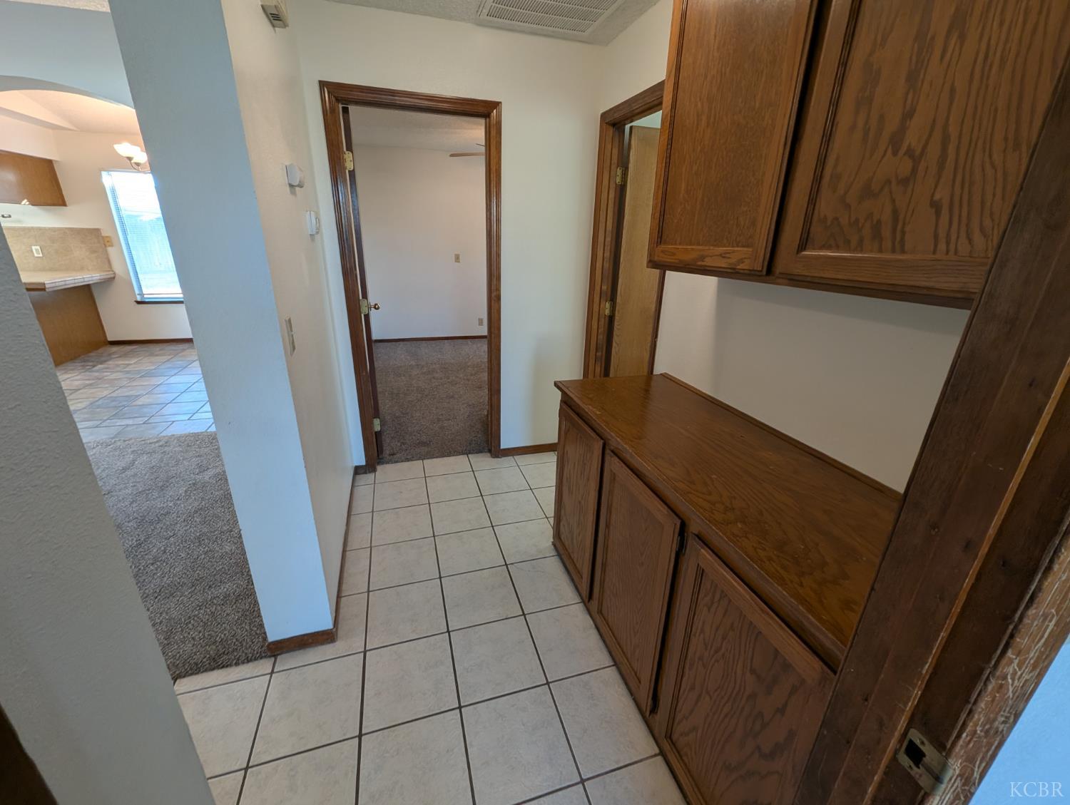 823 Tony Dr, Hanford, CA 93230