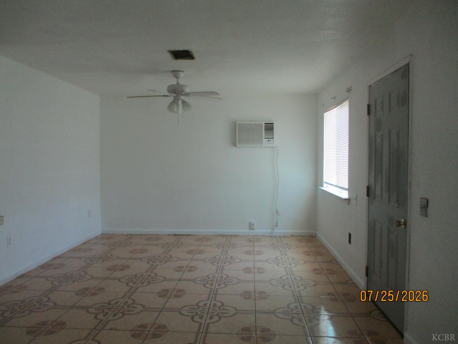 224 Scott St, Hanford, CA 93230