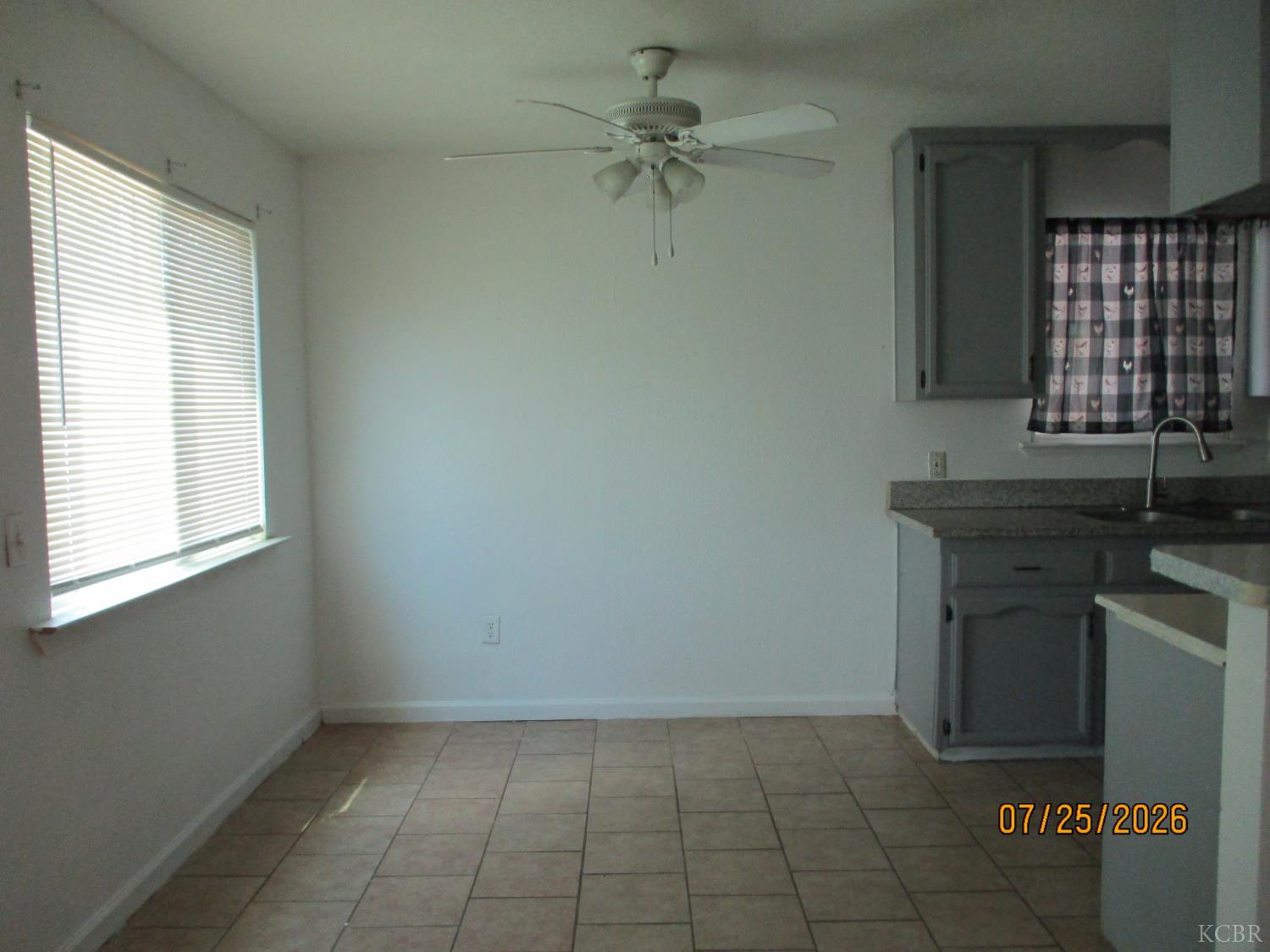 224 Scott St, Hanford, CA 93230