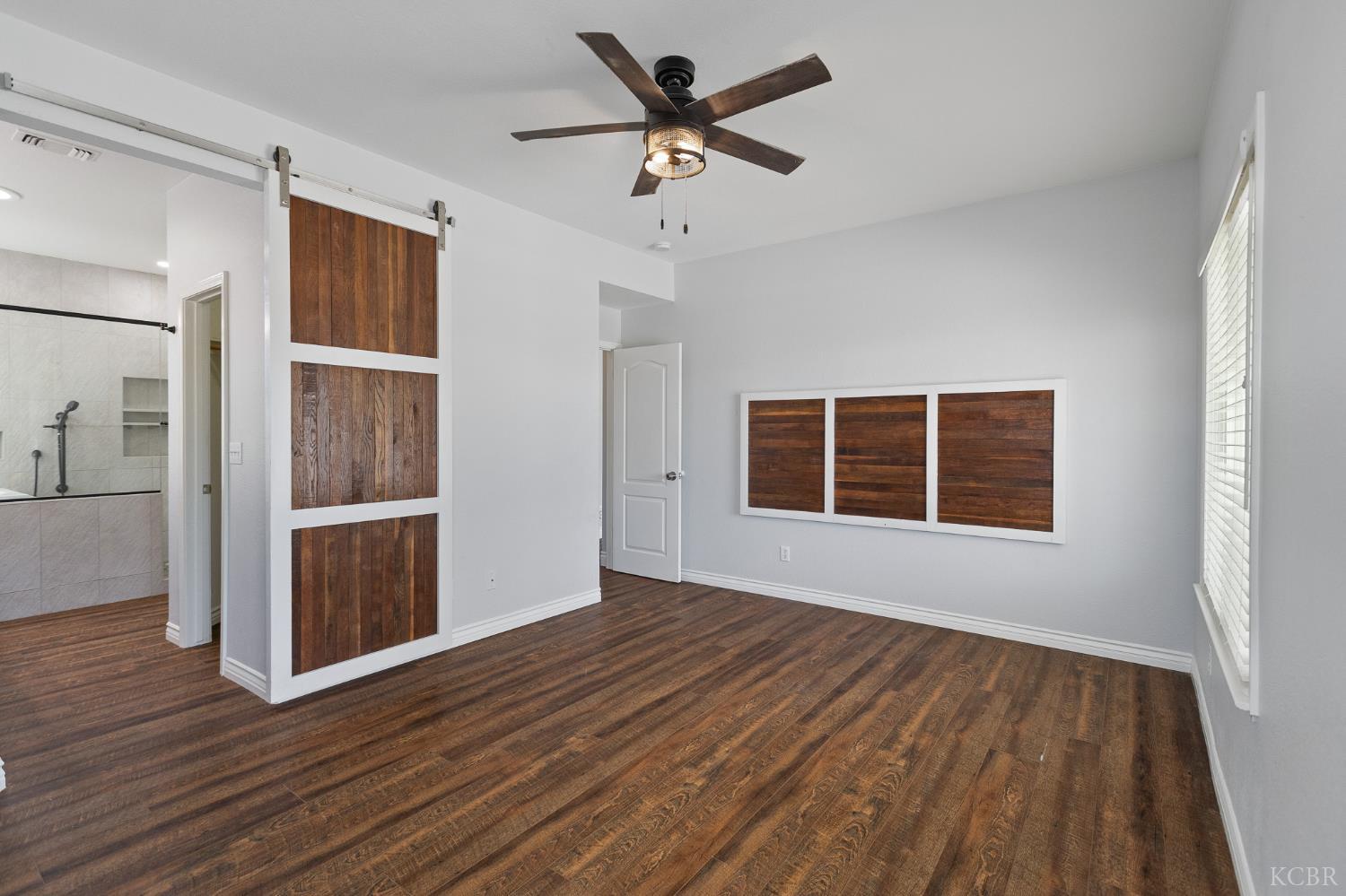 671 Vista Ct, Lemoore, CA 93245