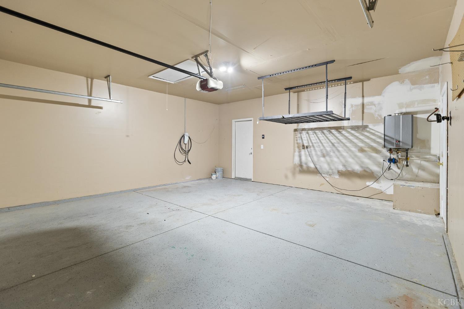 671 Vista Ct, Lemoore, CA 93245