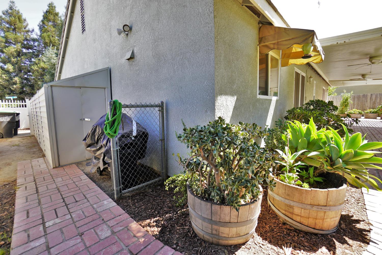 Open Photo