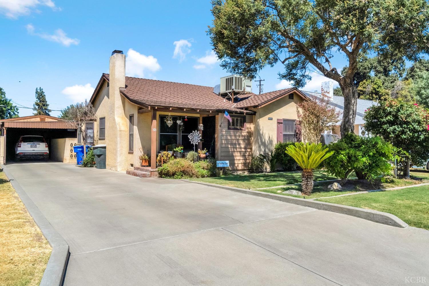 1614 N Green St, Hanford, CA 93230