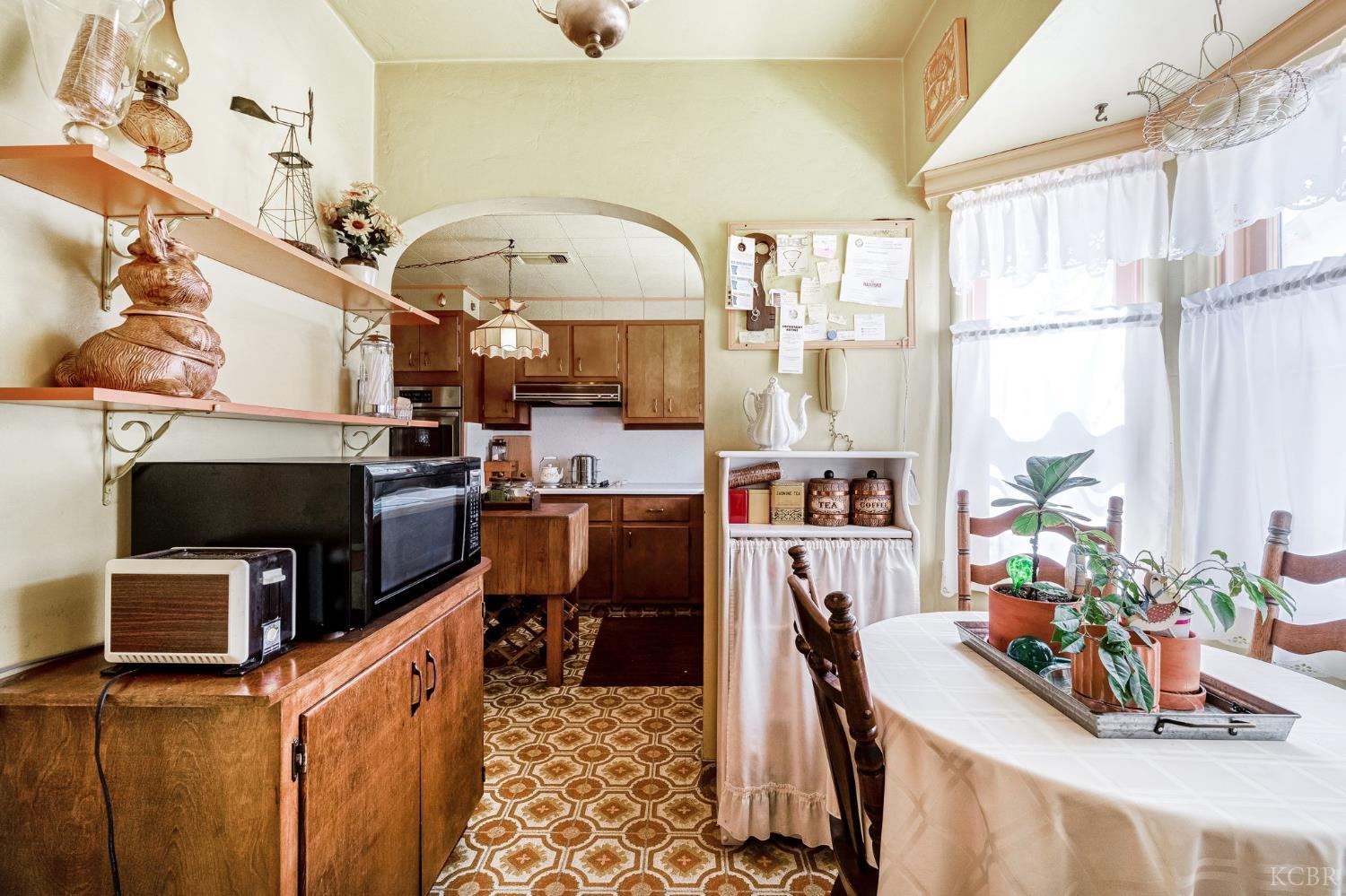 1614 N Green St, Hanford, CA 93230
