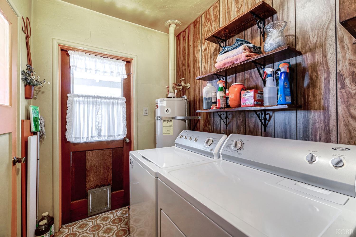 1614 N Green St, Hanford, CA 93230