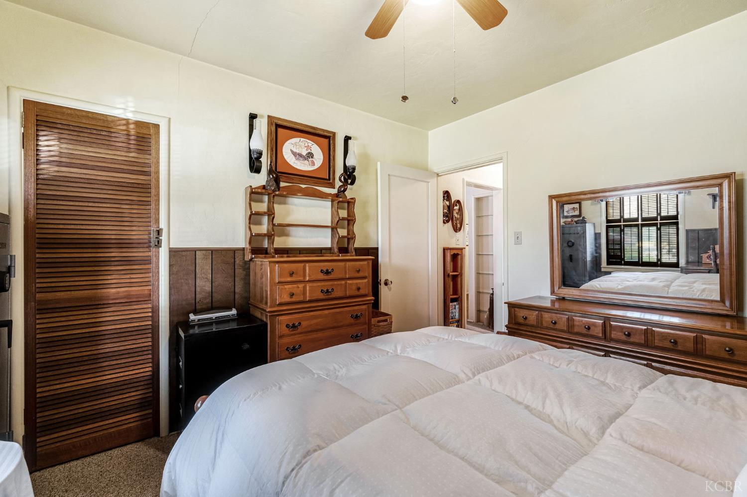 1614 N Green St, Hanford, CA 93230