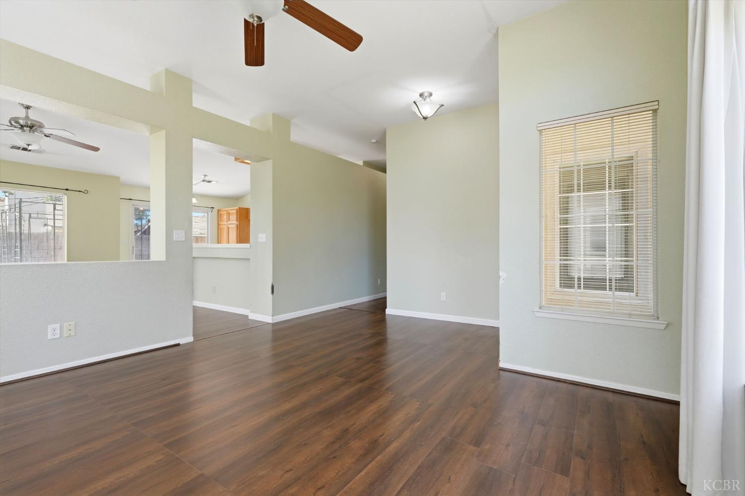 845 E Julia Way, Hanford, CA 93230