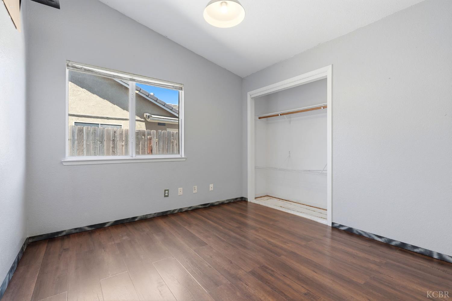 845 E Julia Way, Hanford, CA 93230