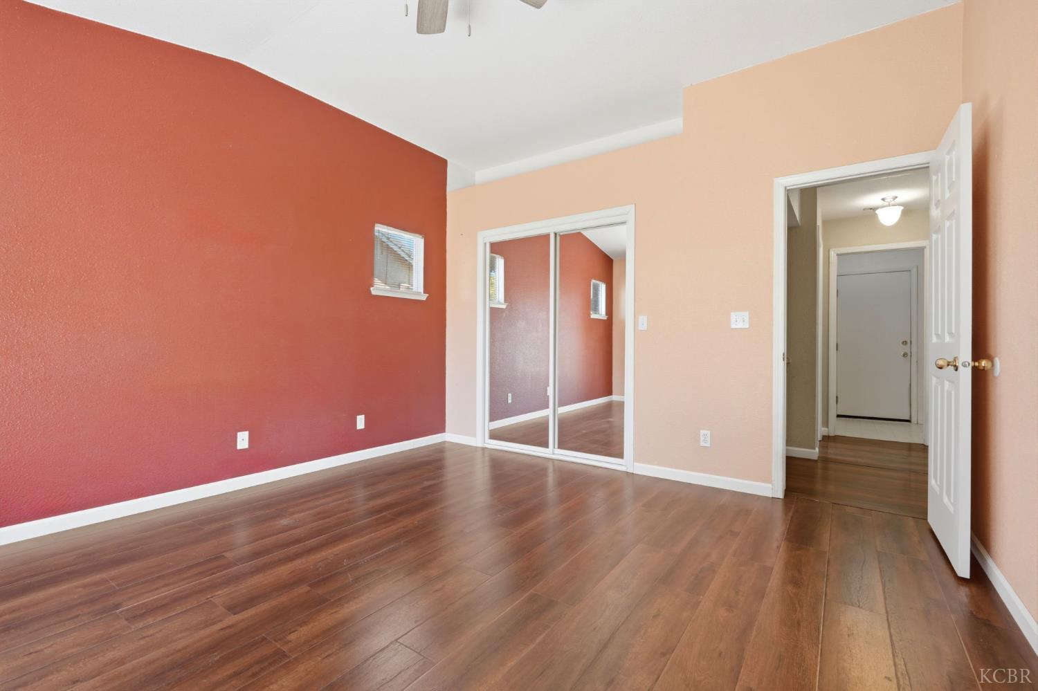 845 E Julia Way, Hanford, CA 93230