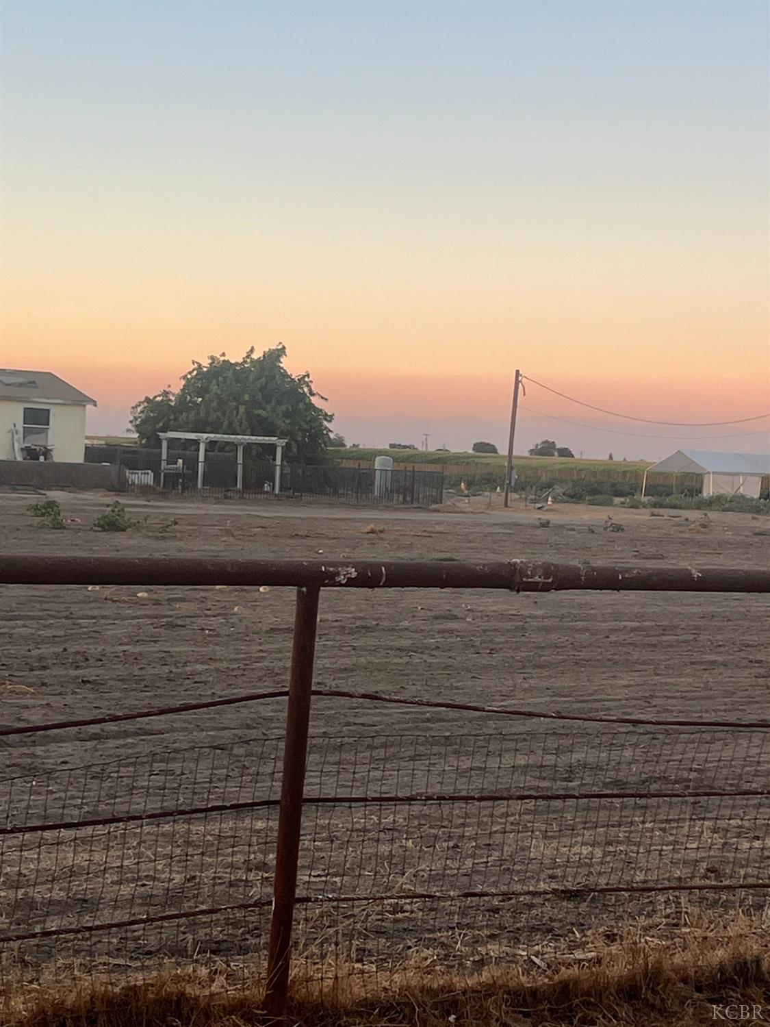 334 E Mt Whitney Ave, Laton, CA 93242