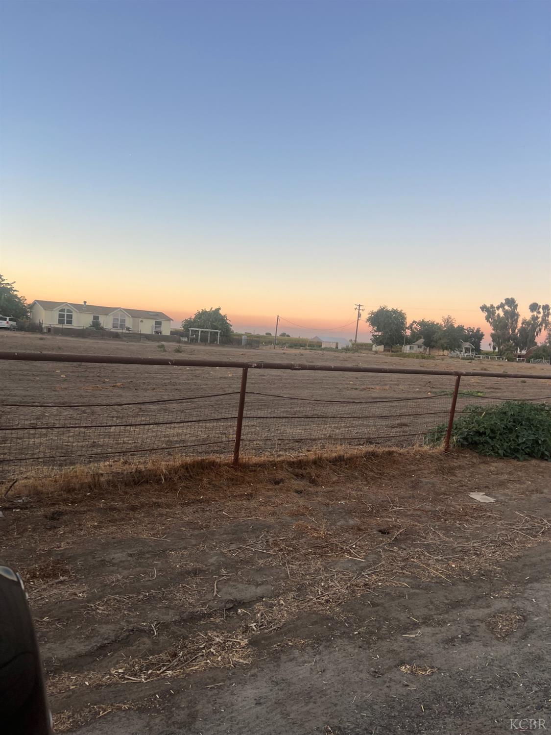 334 E Mt Whitney Ave, Laton, CA 93242