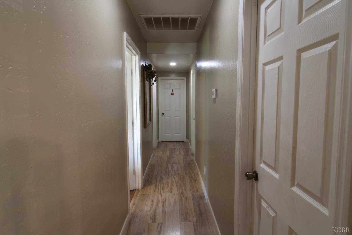 241 S F St, Tulare, CA 93274
