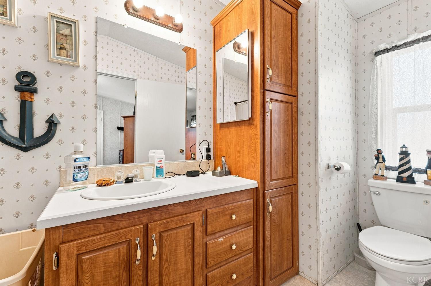 8285 15th Ave, Hanford, CA 93230