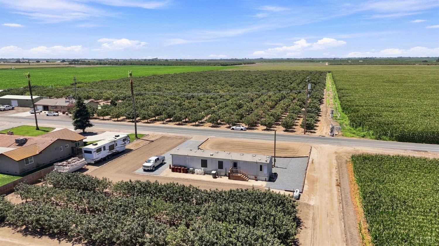 8285 15th Ave, Hanford, CA 93230