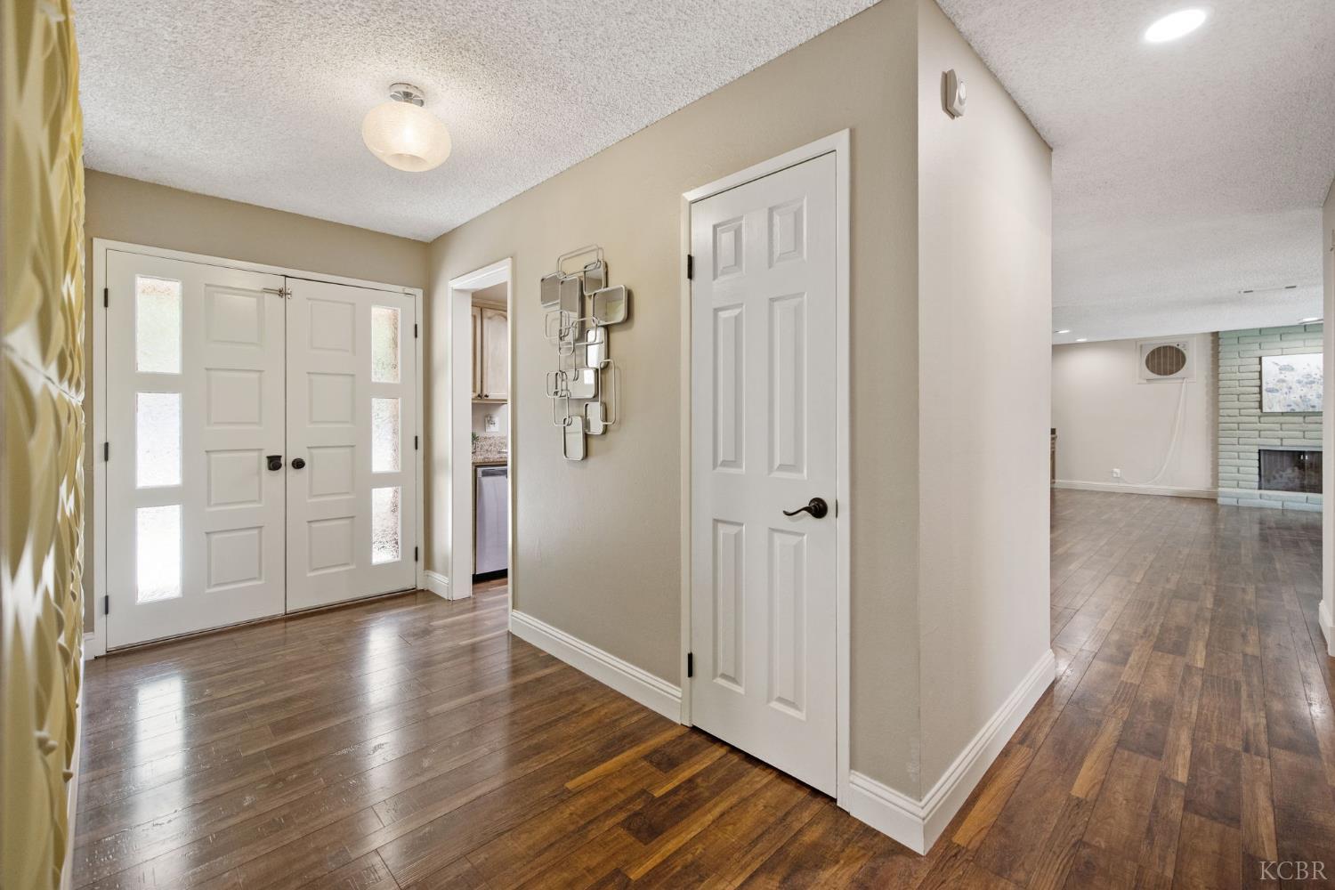3500 W Hillsdale Ave, Visalia, CA 93291