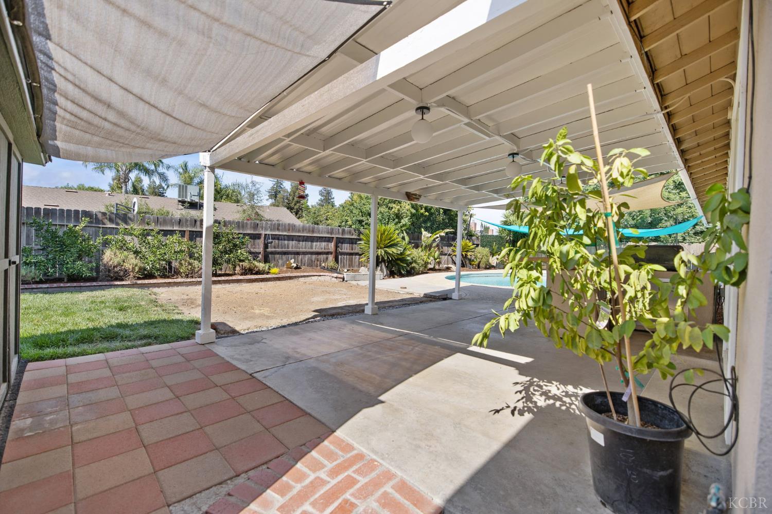 3500 W Hillsdale Ave, Visalia, CA 93291