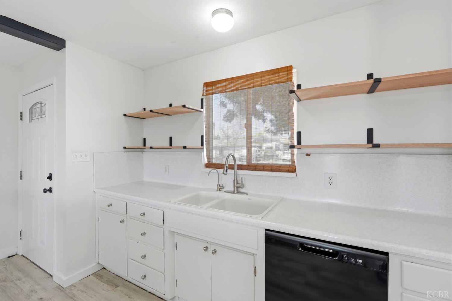 10139 David St, Hanford, CA 93230