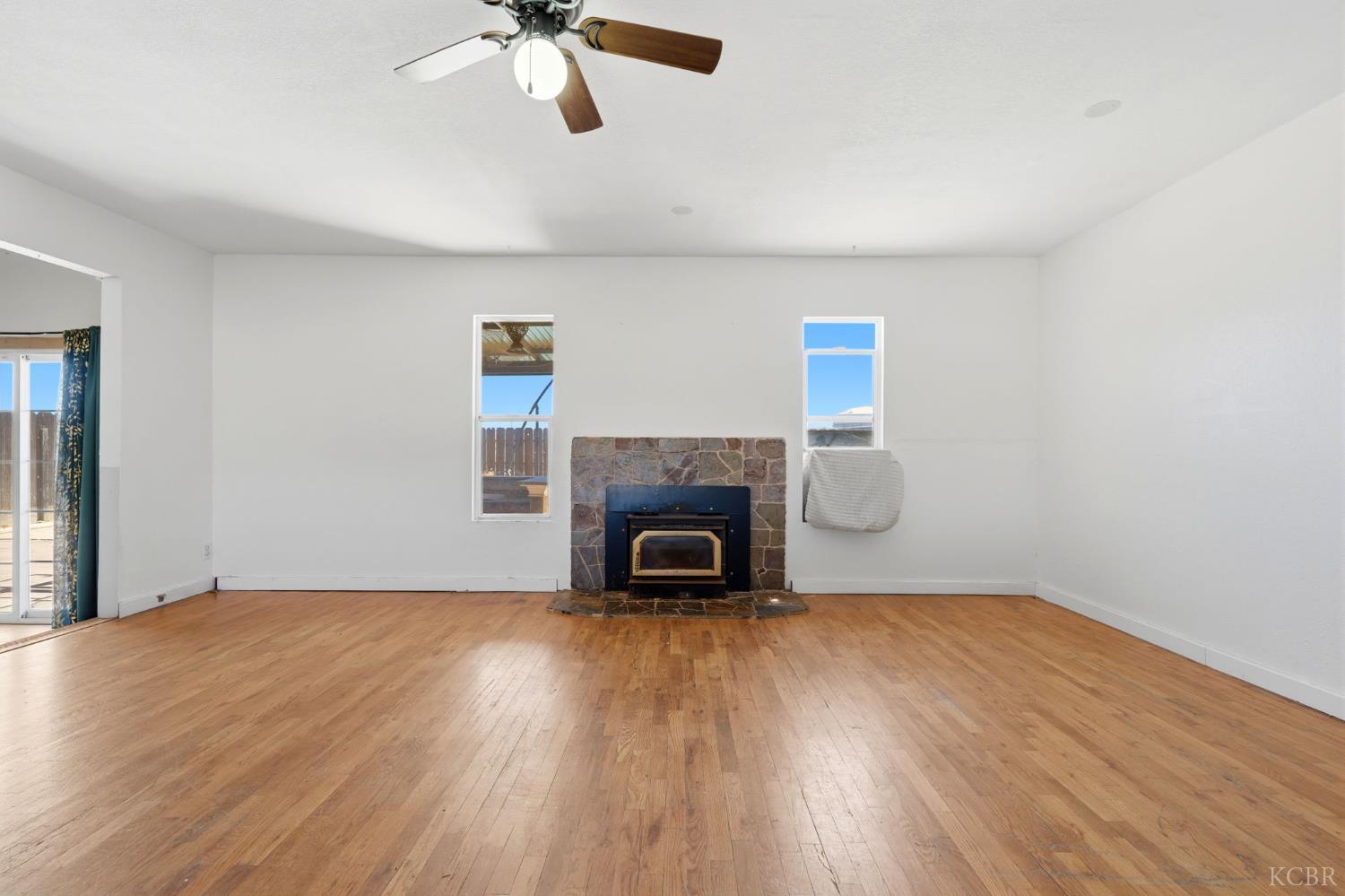 10139 David St, Hanford, CA 93230