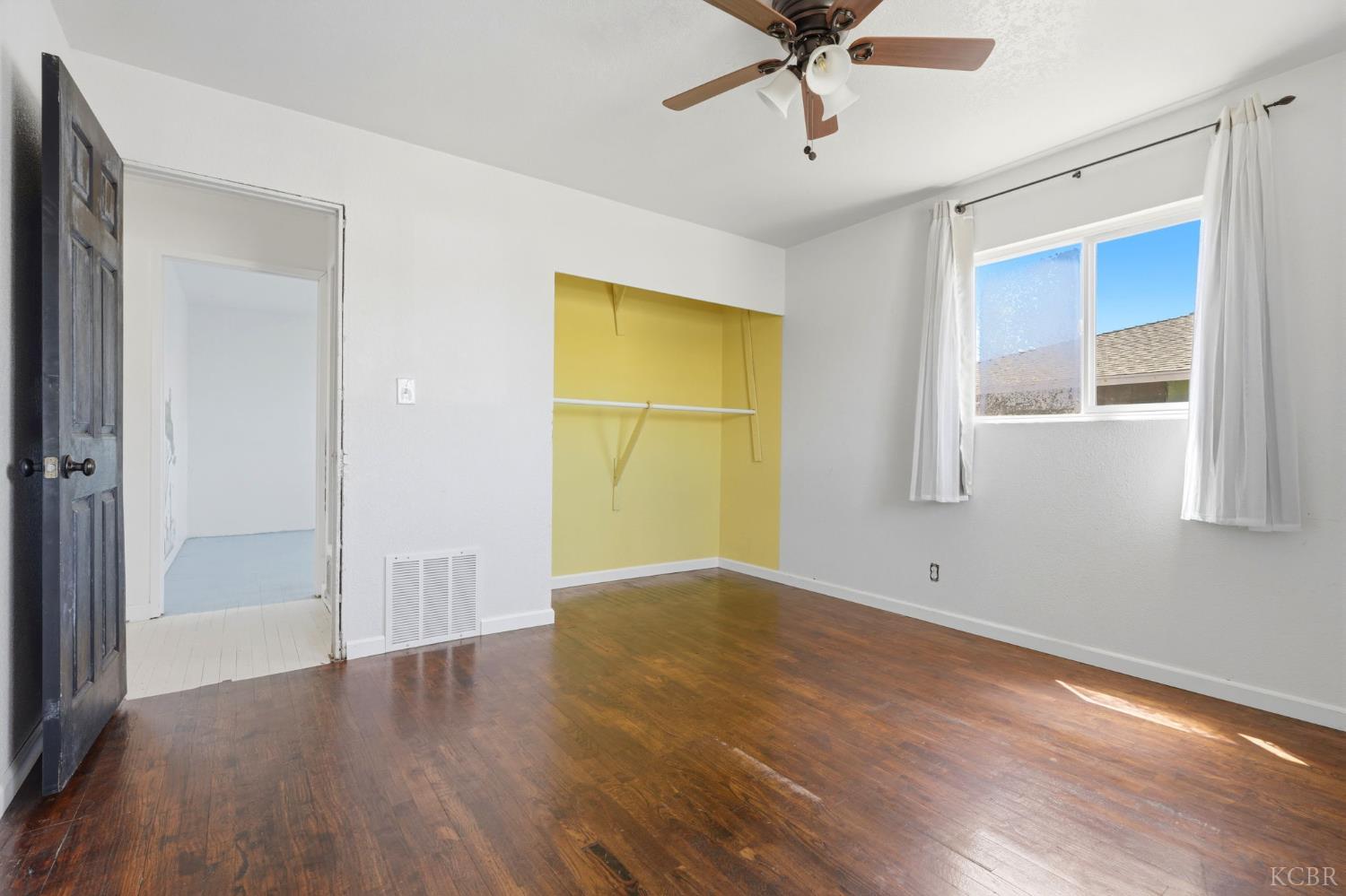 10139 David St, Hanford, CA 93230
