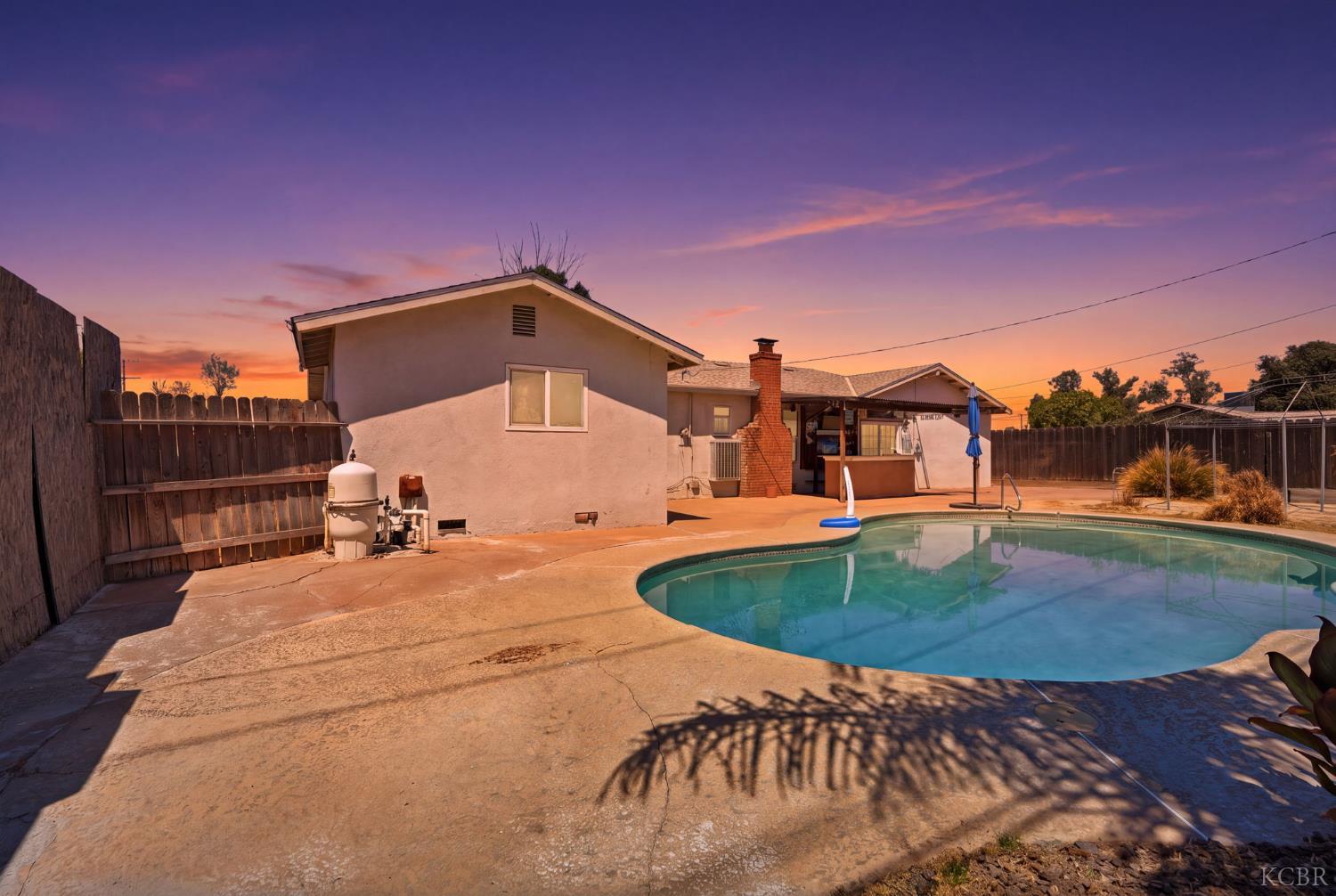 10139 David St, Hanford, CA 93230
