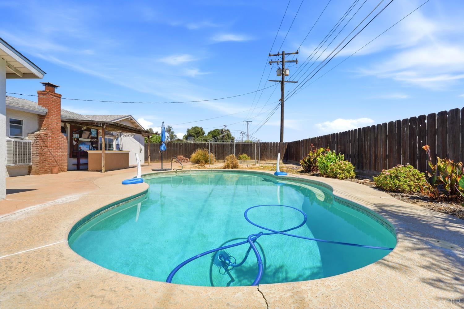 10139 David St, Hanford, CA 93230