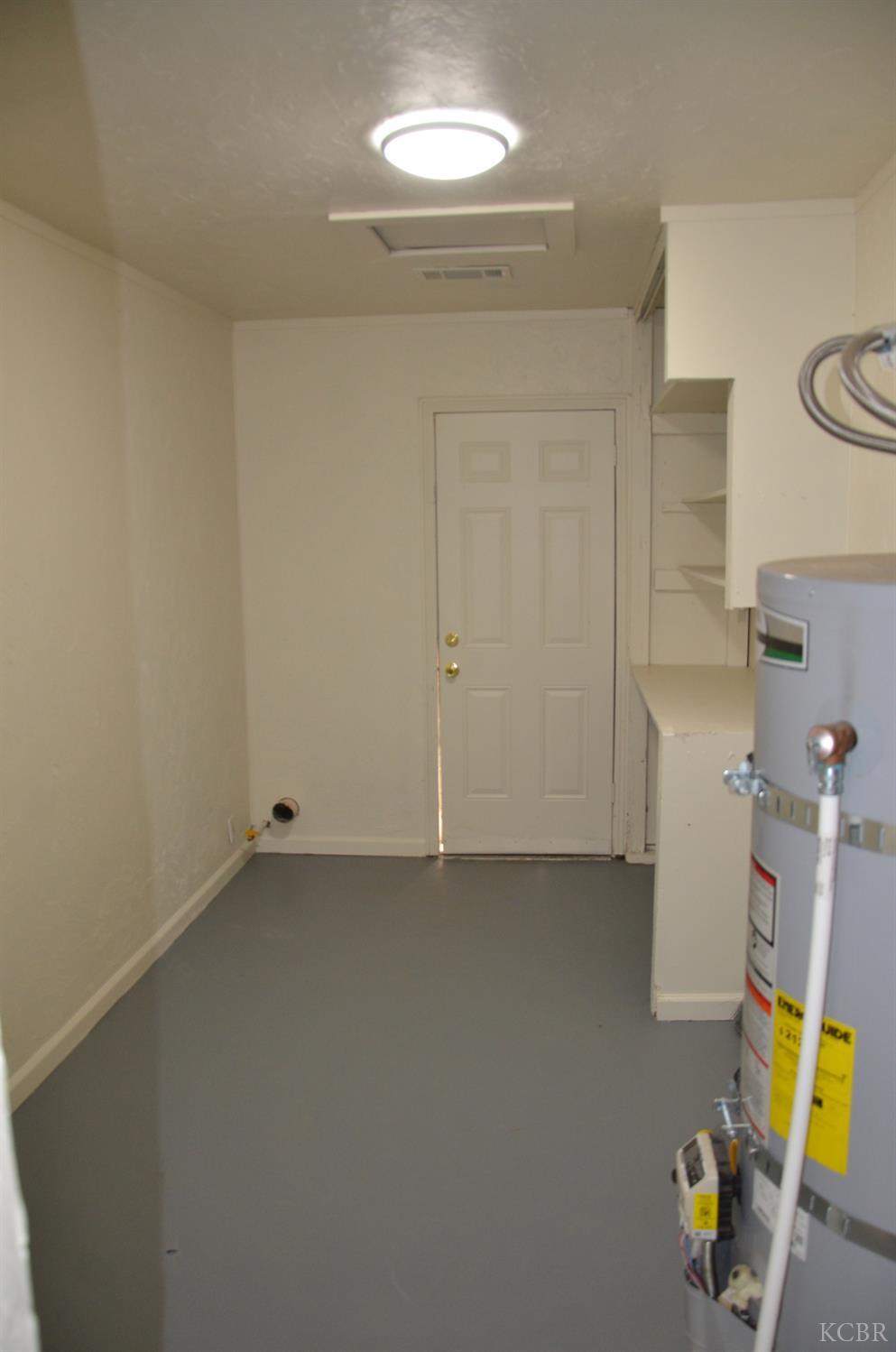 1076 Lincolnwood Cir, Hanford, CA 93230