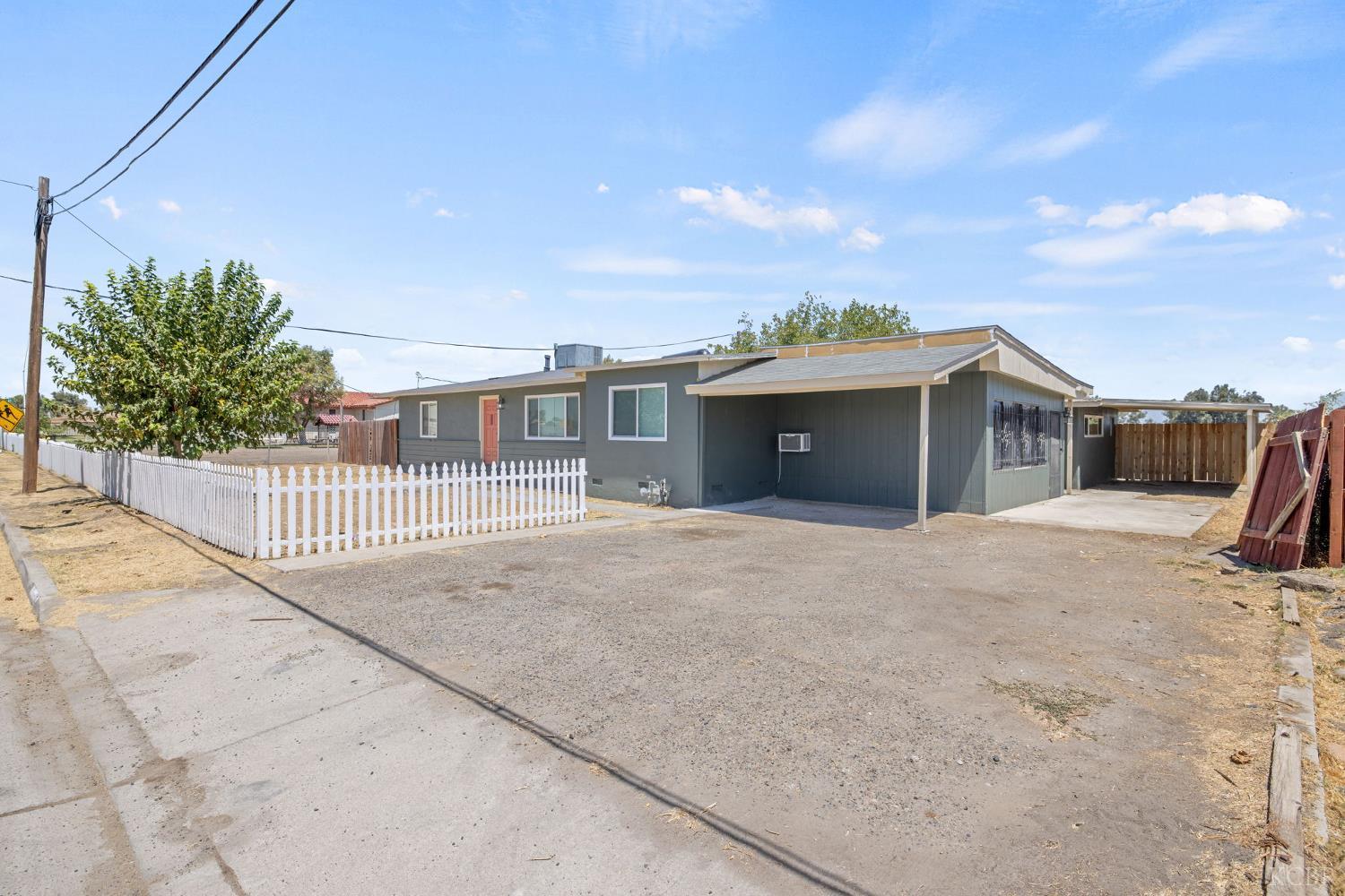 19415 Empire St, Stratford, CA 93266
