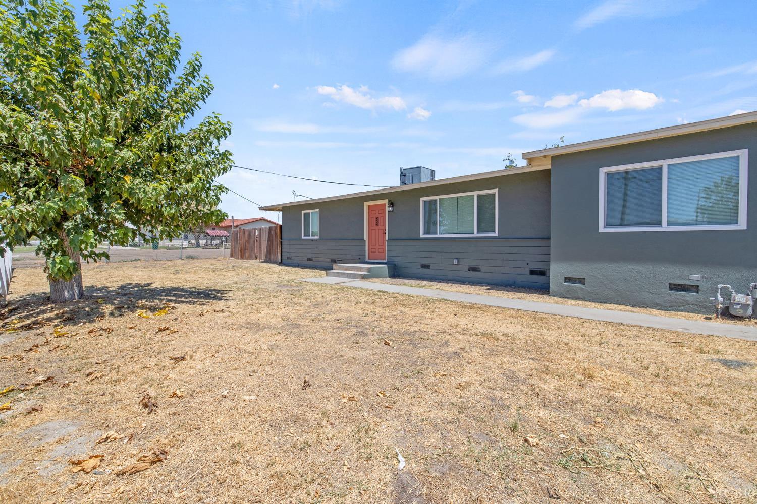 19415 Empire St, Stratford, CA 93266